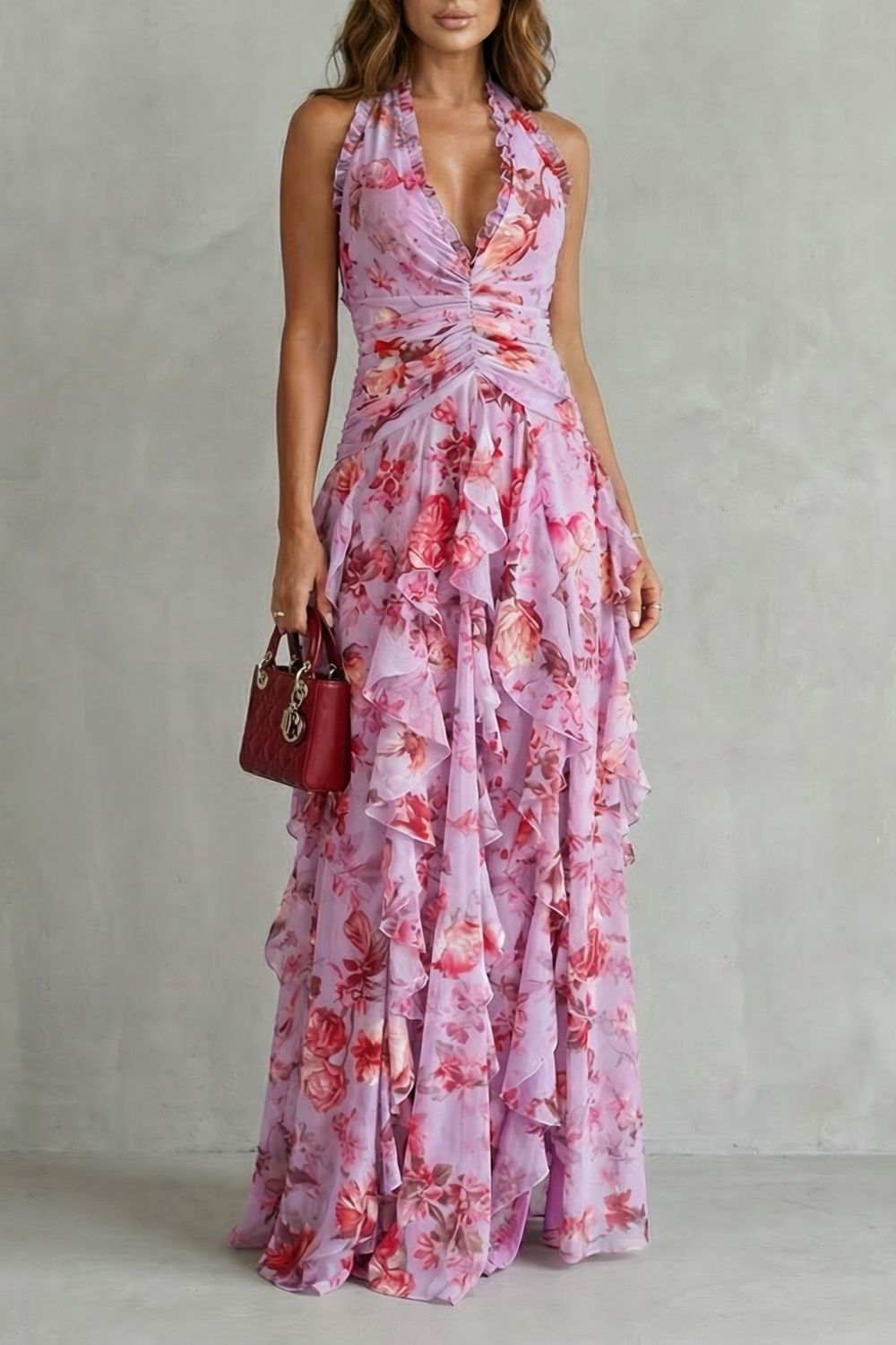 Belladina | Romántica cascada de rosas. Vestido largo con escote americano