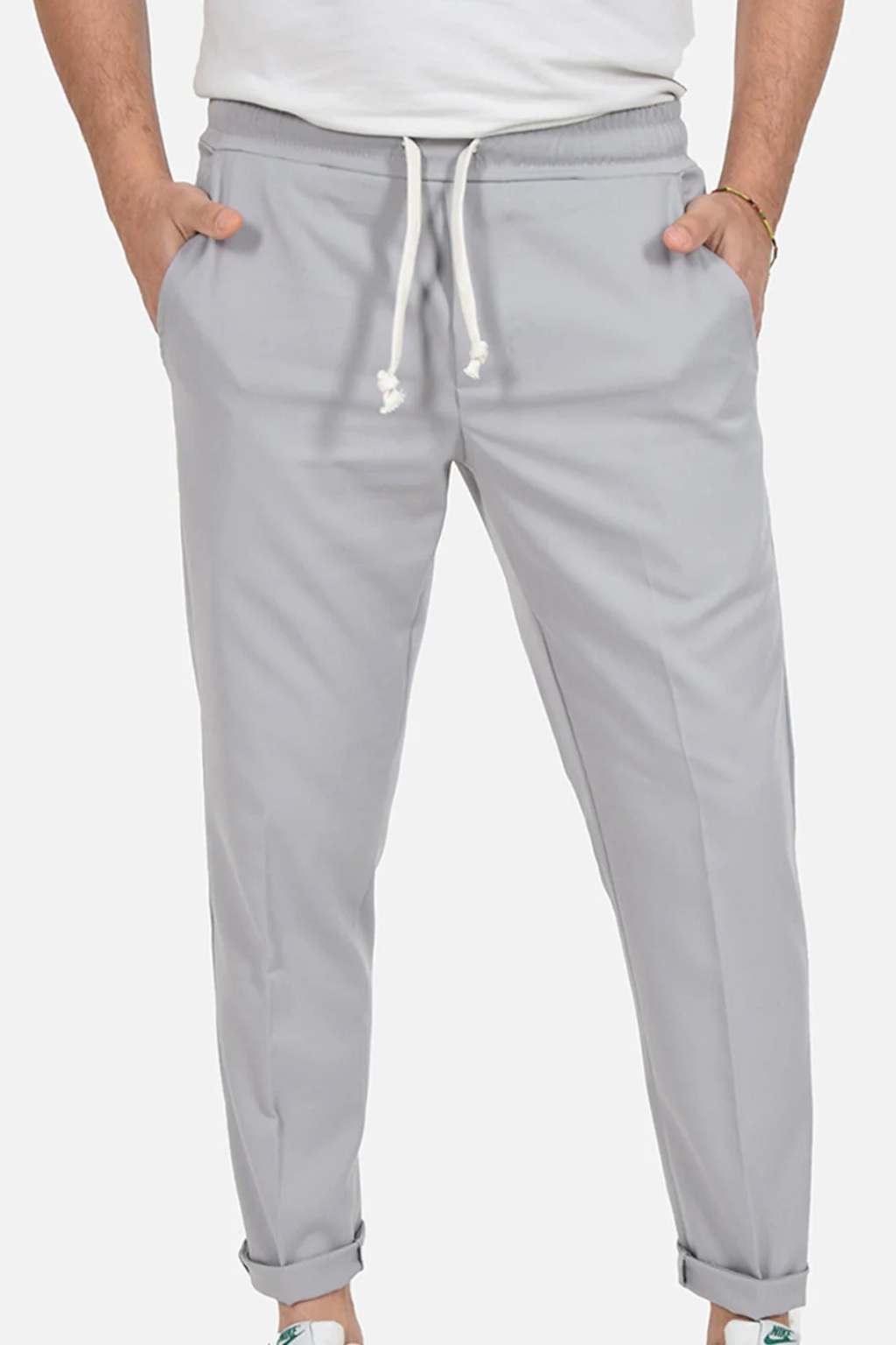 Pantalones con cordón en la cintura