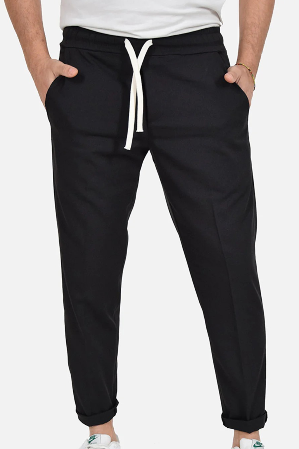Pantalones con cordón en la cintura