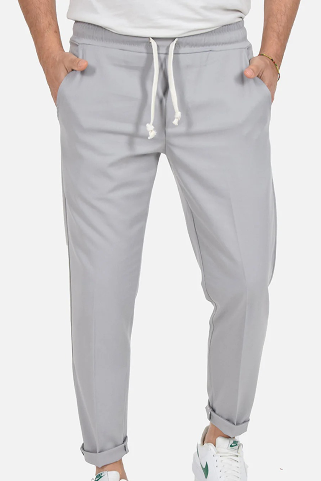 Pantalones con cordón en la cintura