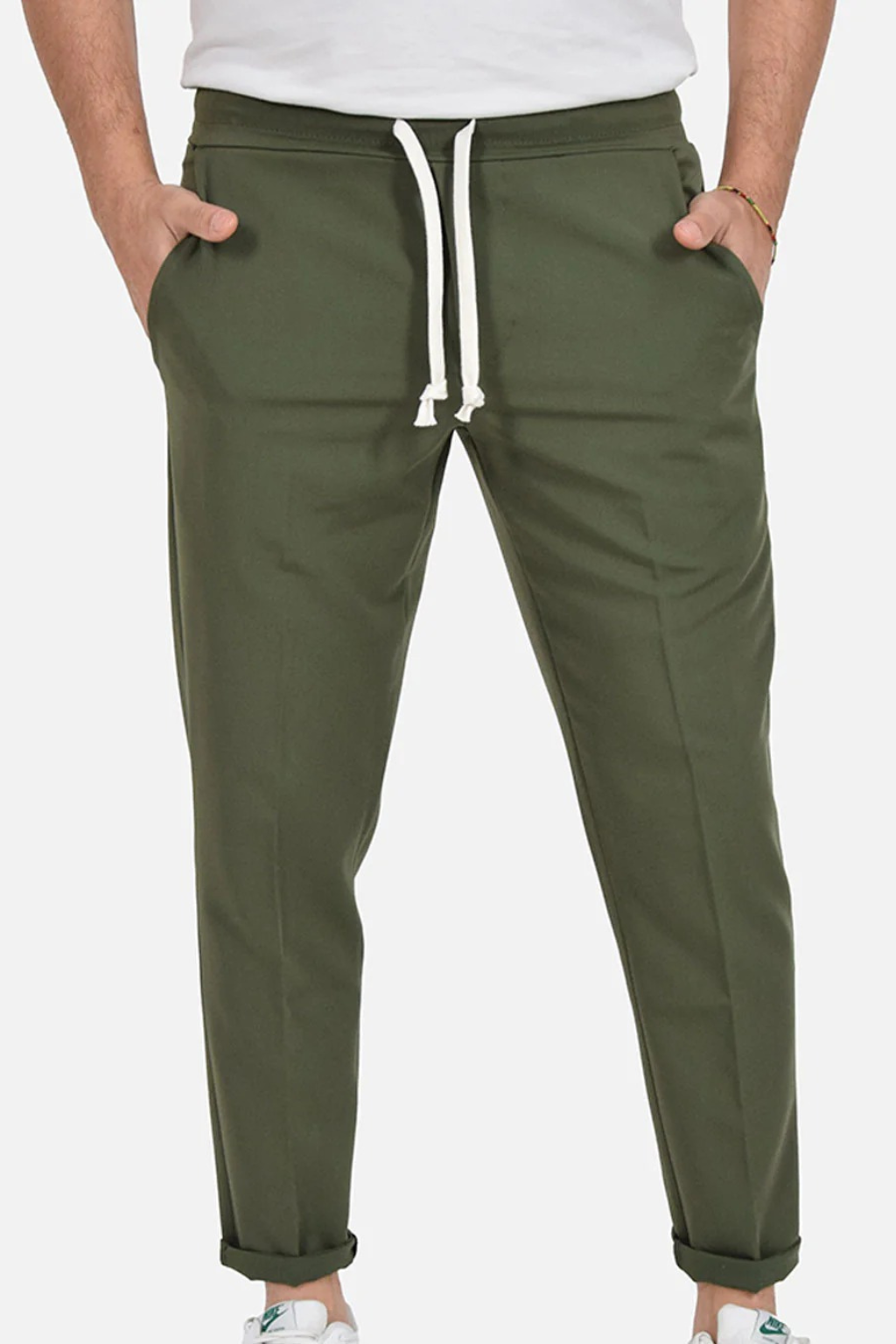 Pantalones con cordón en la cintura