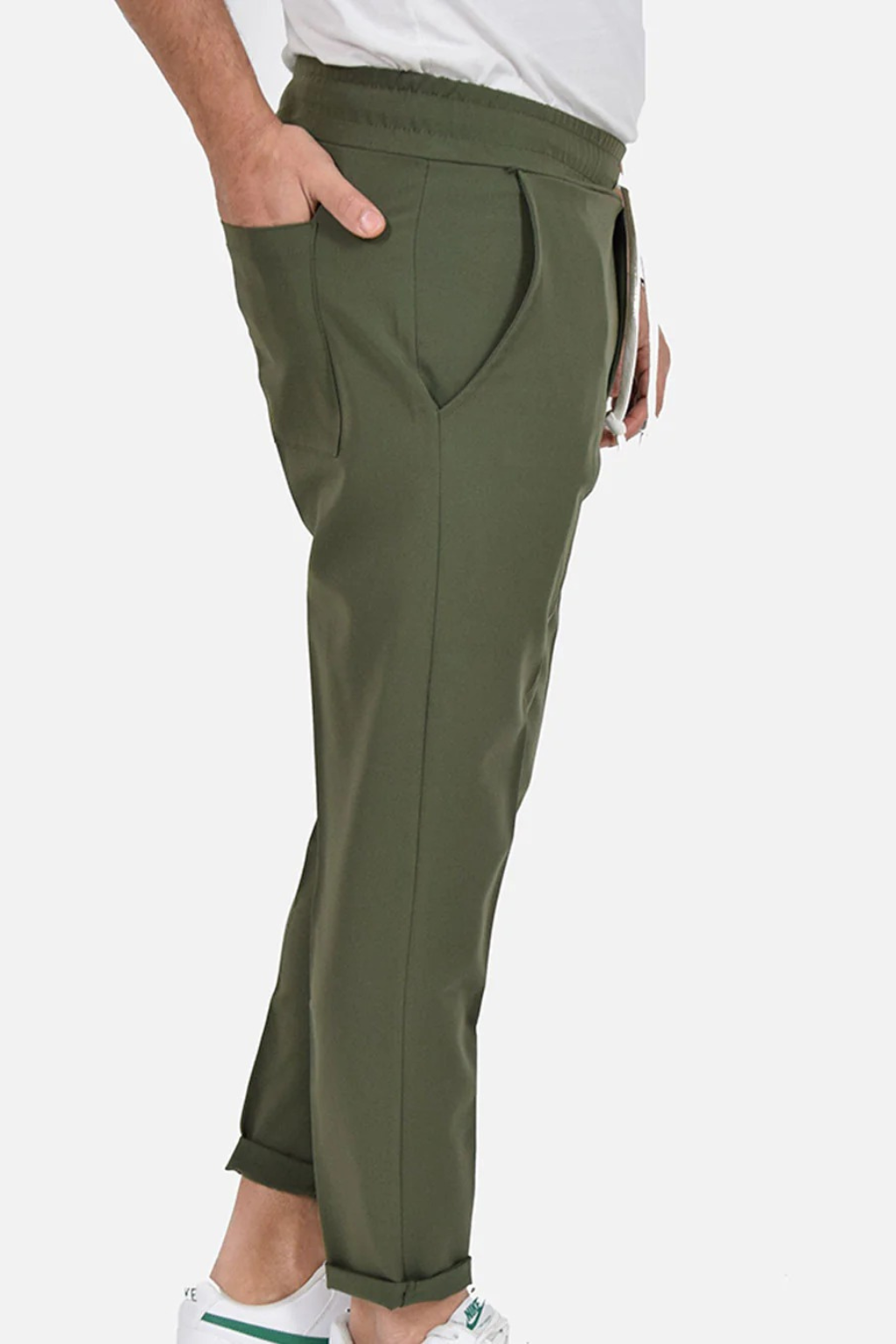 Pantalones con cordón en la cintura