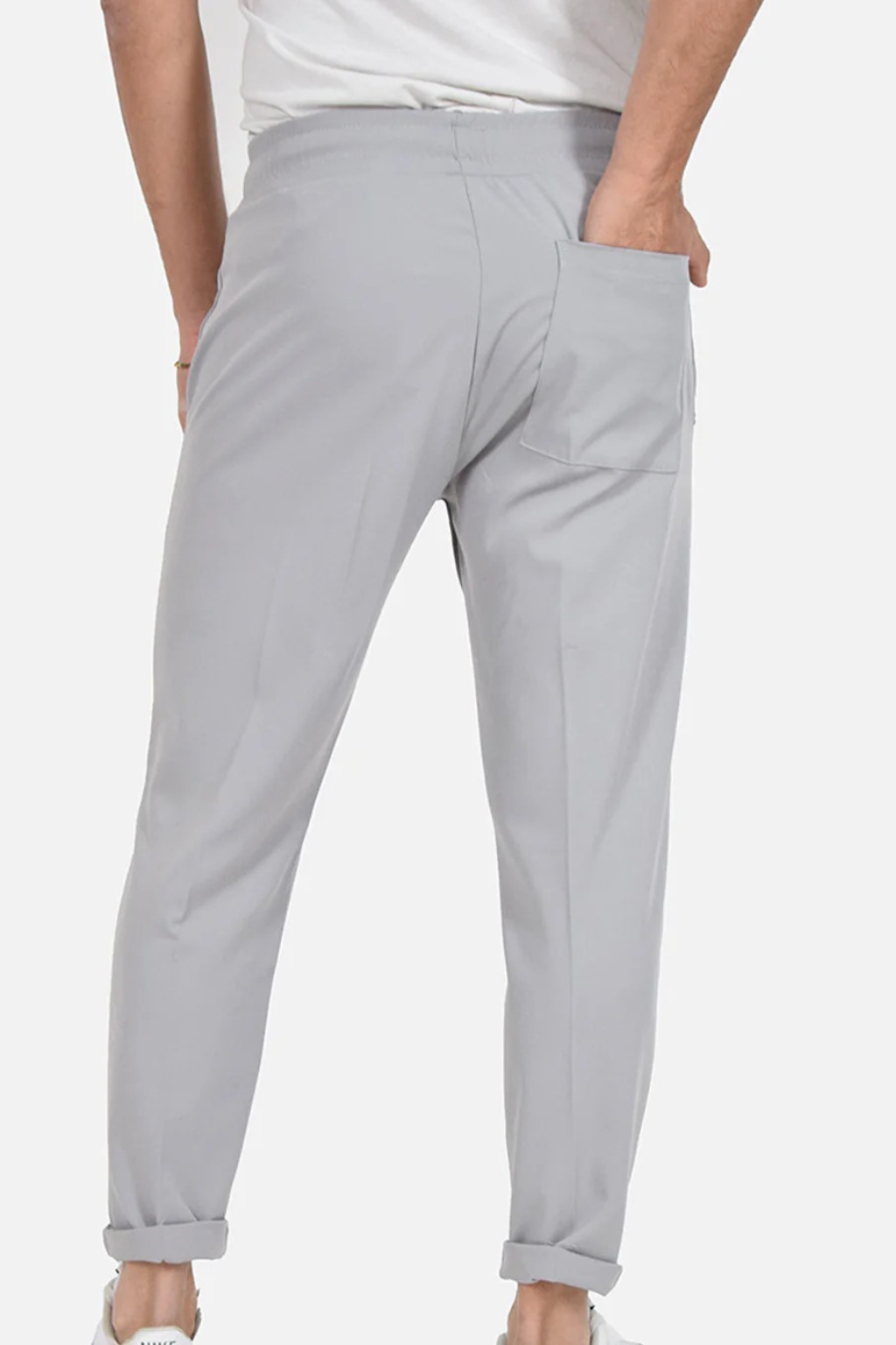 Pantalones con cordón en la cintura
