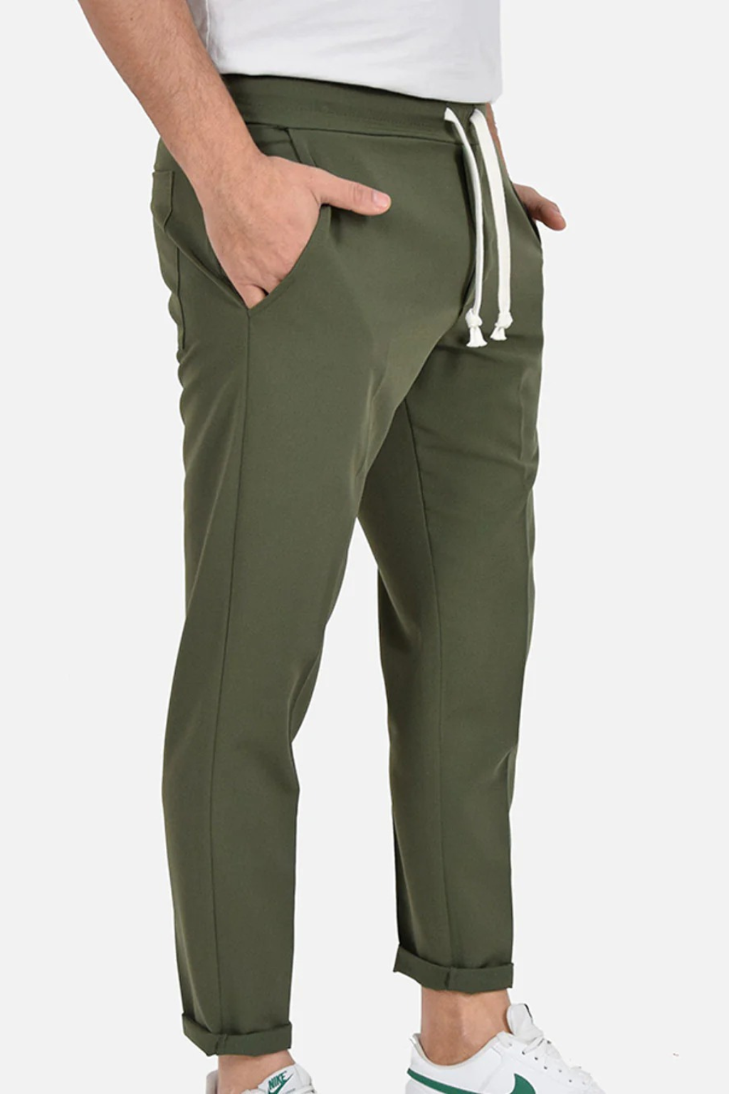 Pantalones con cordón en la cintura