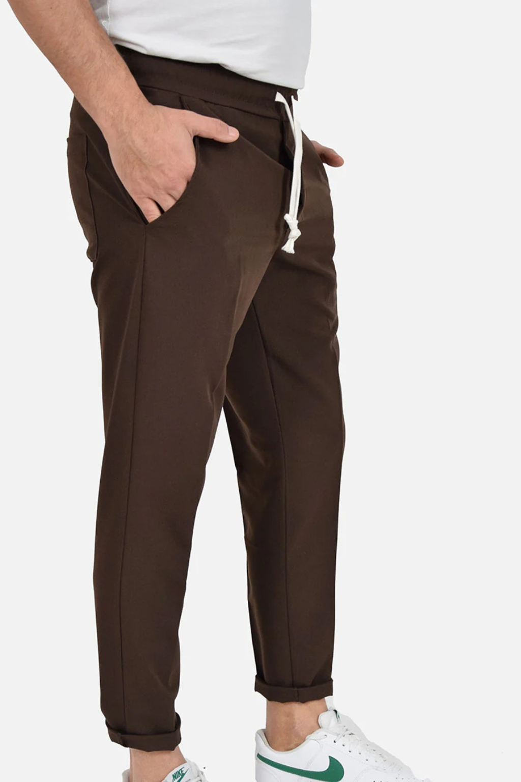 Pantalones con cordón en la cintura