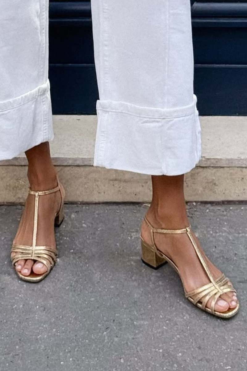 Allegra | Sandalias doradas: elegancia para el día a día