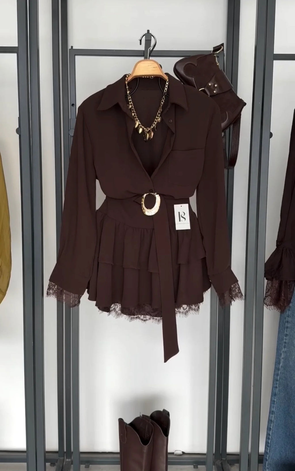 Vestido Corto con cinturón